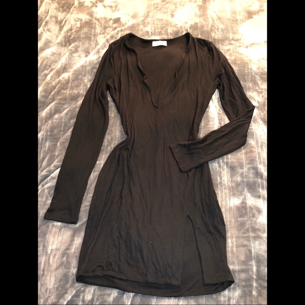 Long sleeve dress, clean, odorless.